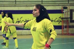 پریسا دولتخانه