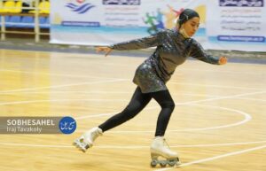 تصویر آلبوم مربی غزل خلفی