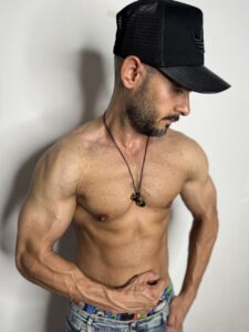 تصویر آلبوم مربی امید نبی